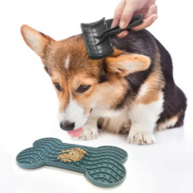 Flamingo LICK PAD YUMMEE SILICONE BONE M 21,8 см- Подложка за близане Licky Mat, кокалче